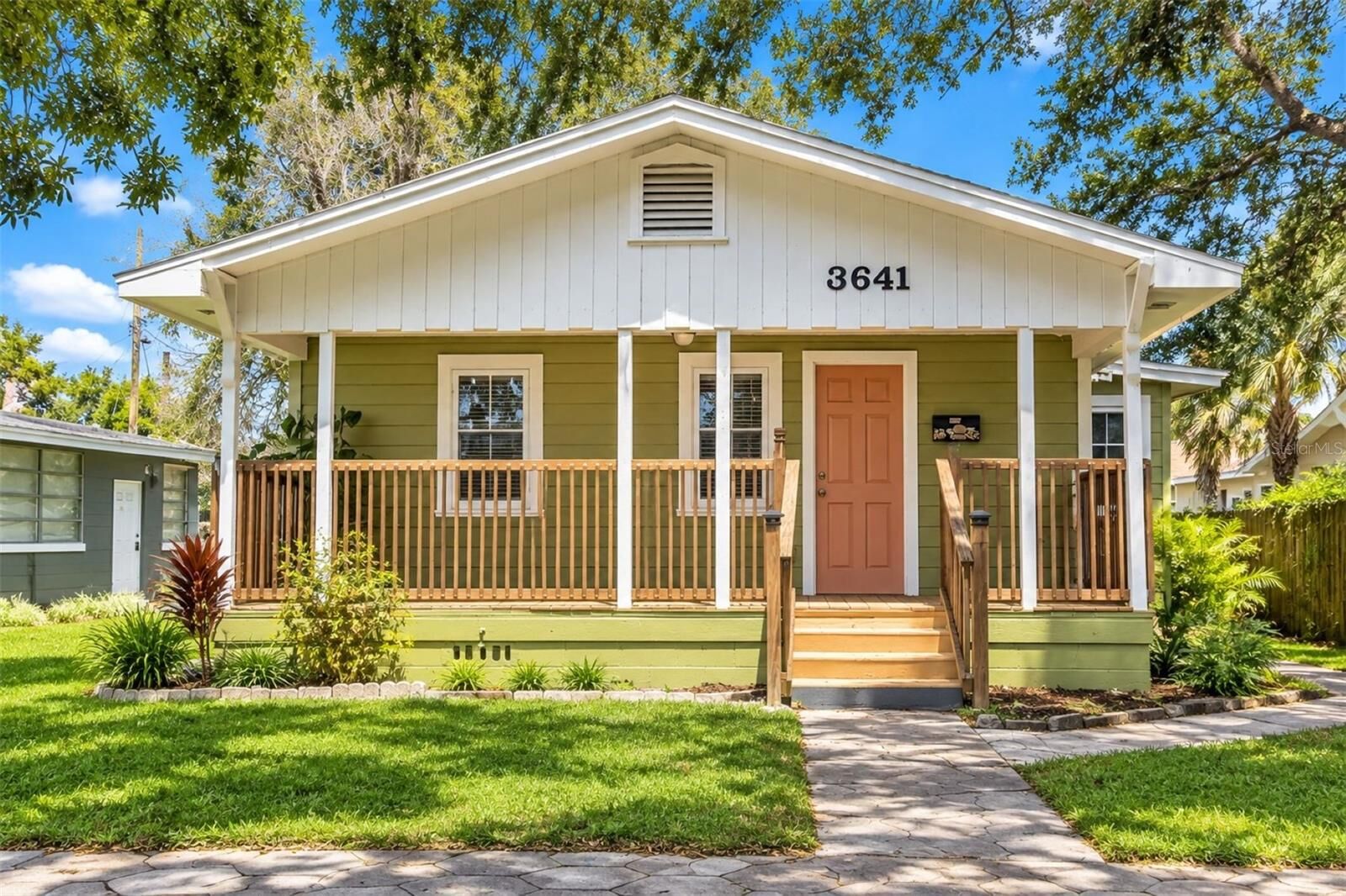 Property Photo: 3641 3rd Avenue N FL 33713