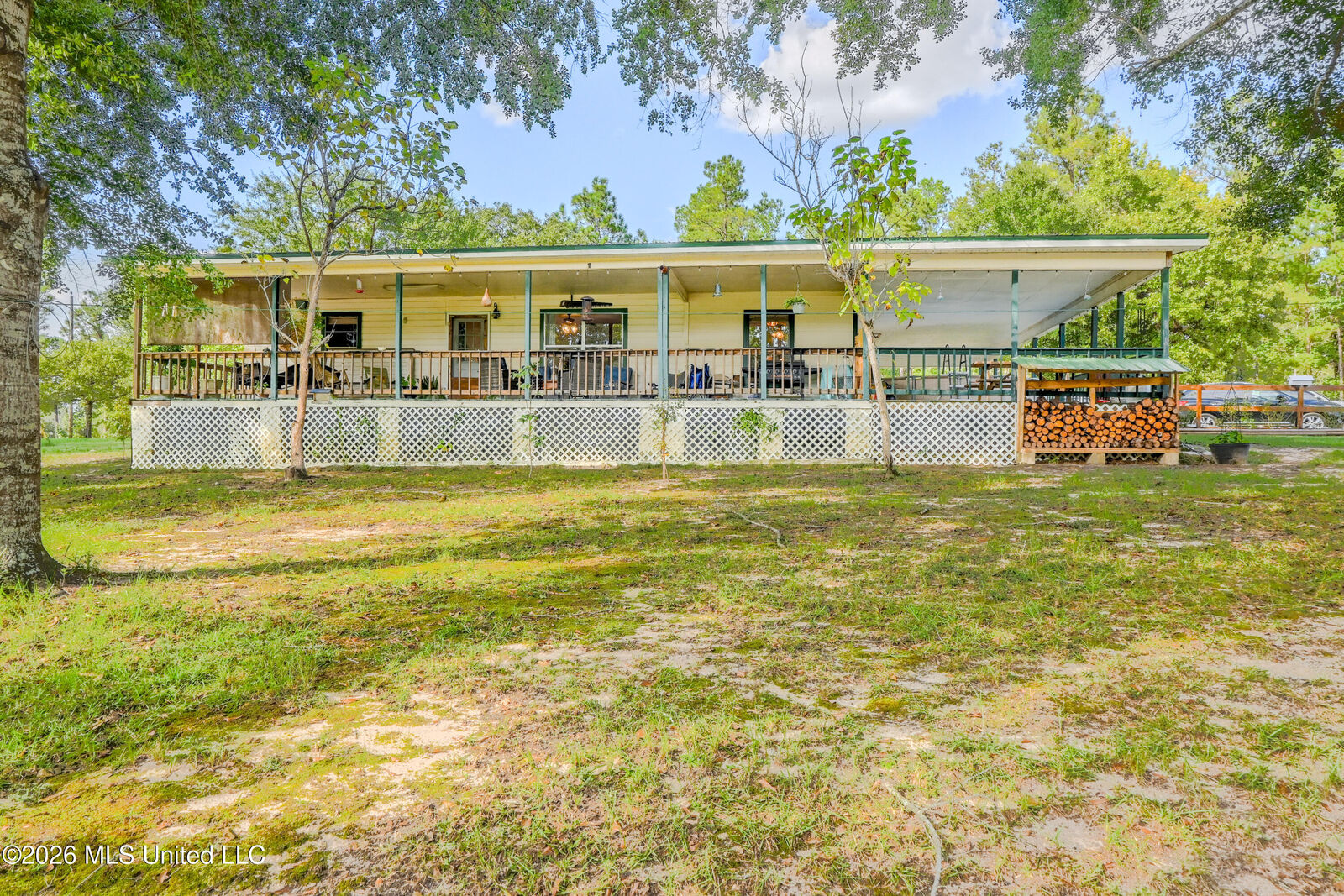 Property Photo: 213 Sand Spring Loop MS 39451
