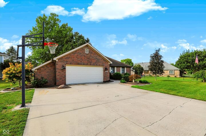 Property Photo: 5247 Lacy IN 46142