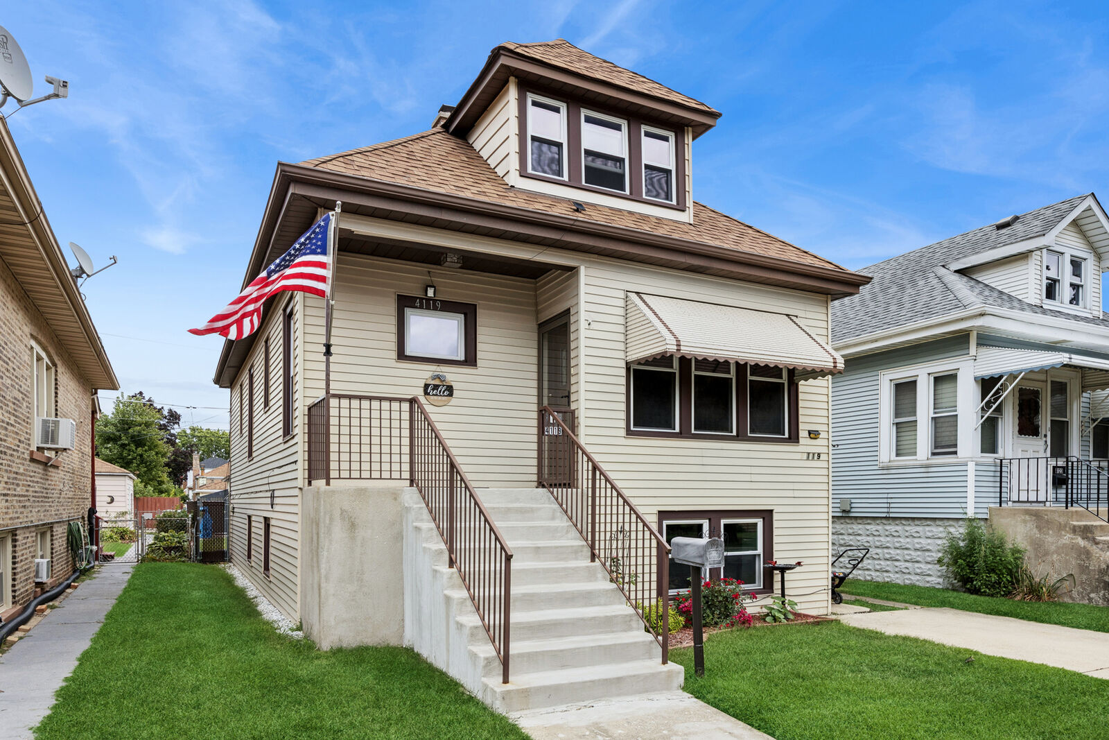Property Photo:  4119 Maple Avenue  IL 60402 