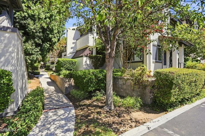 Property Photo:  1348 E Hillcrest Drive 53  CA 91362 