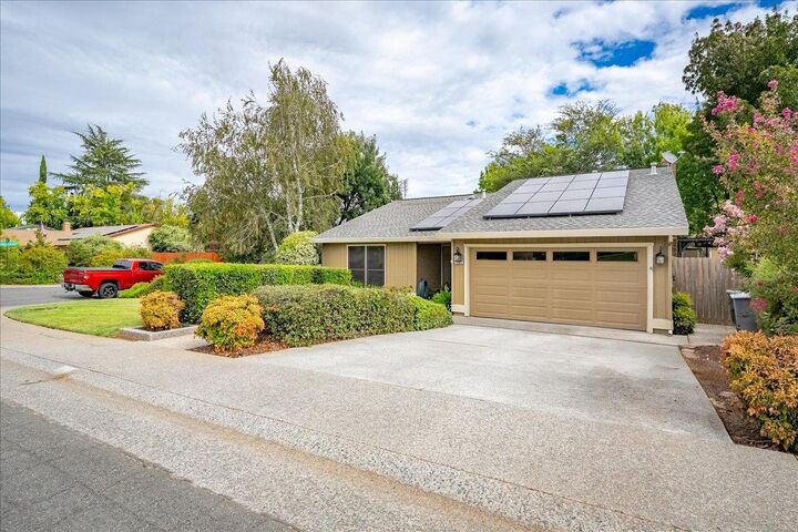 Property Photo: 1462 Love Way CA 95603