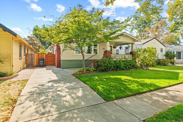 Property Photo:  1541 35th Street  CA 95816 
