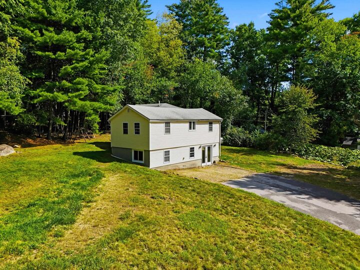 Property Photo:  9 Zapora Drive  NH 03106 
