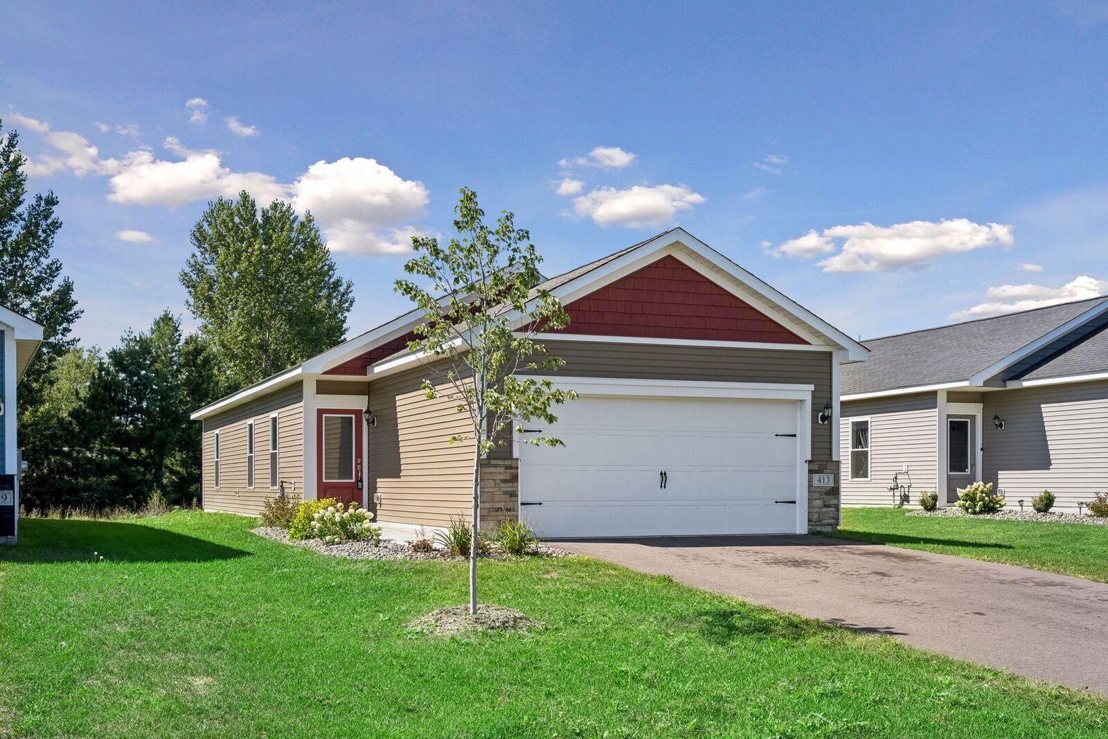 Property Photo:  413 Redwood Street N  MN 55008 