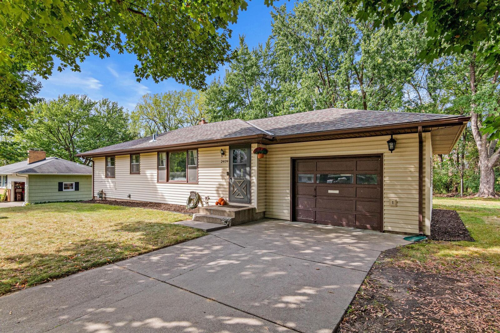Property Photo:  2439 53rd Street E  MN 55076 
