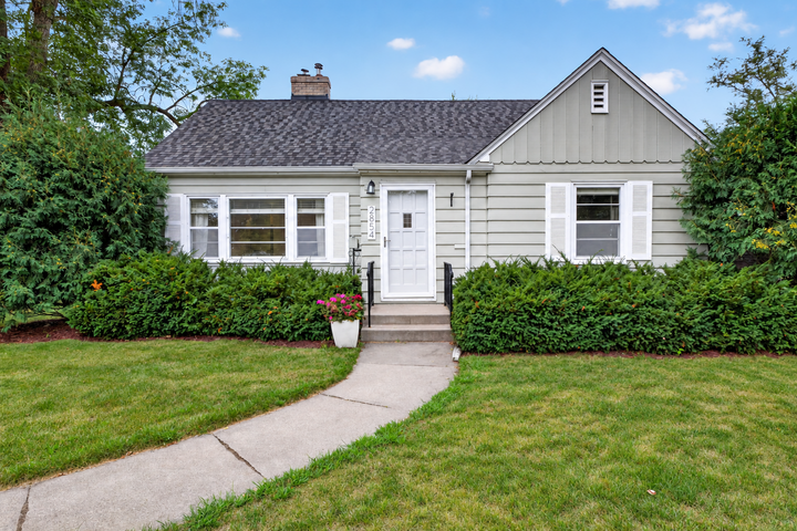 Property Photo:  2854 Alabama Avenue S  MN 55416 