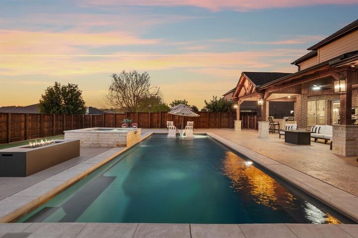 Property Photo:  1102 Hidden Oaks Drive  TX 75098 