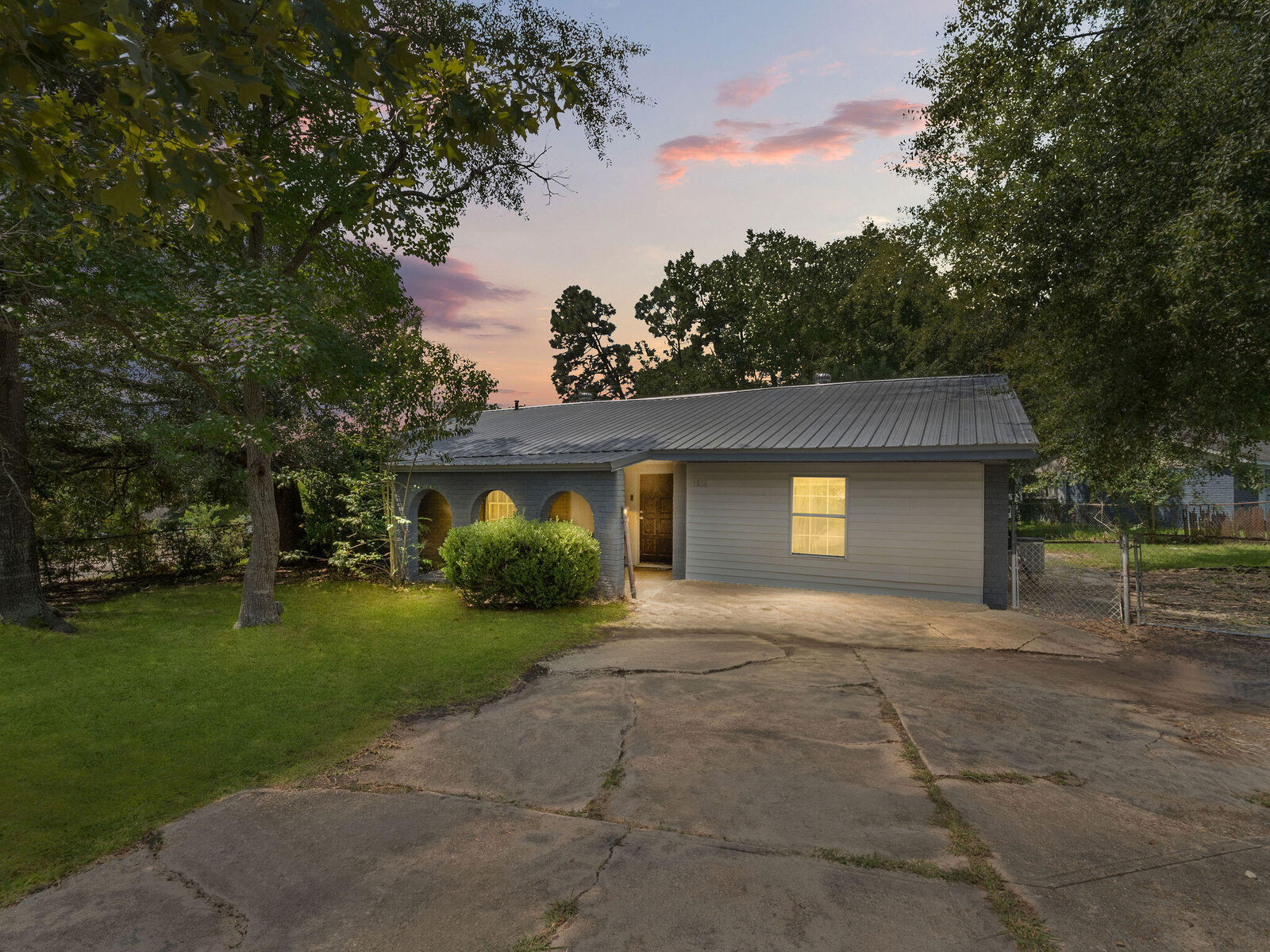 Property Photo: 1036 Anderson LA 71446