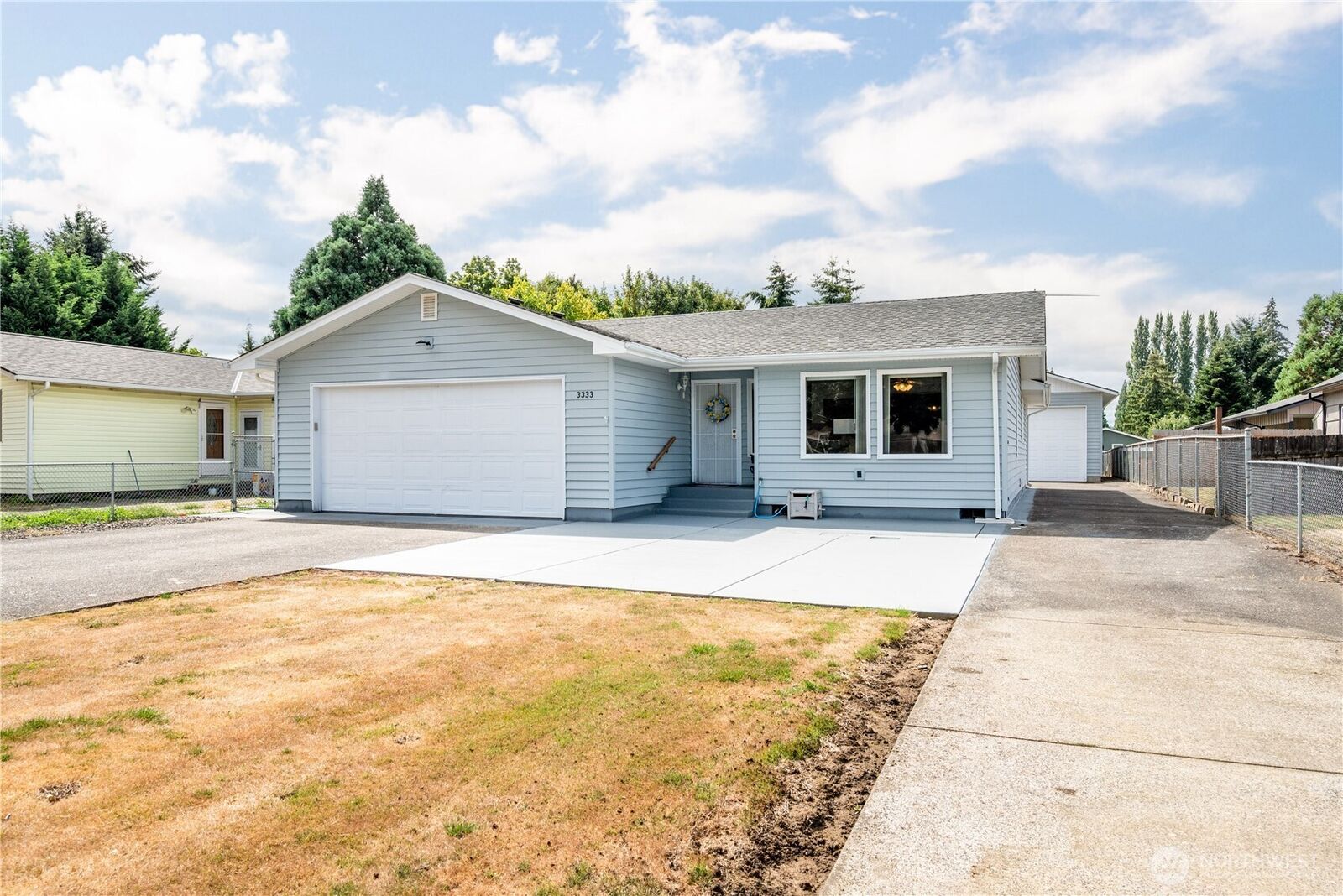 Property Photo: 3333 Pennsylvania Street WA 98632