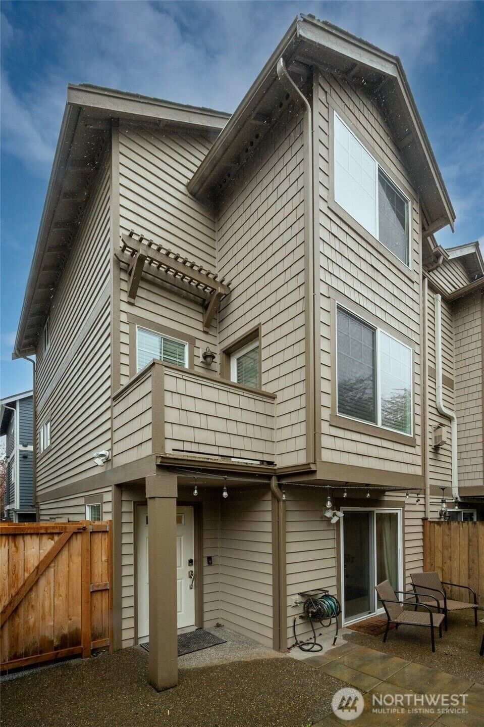 Property Photo:  8509  Midvale Avenue N C  WA 98103 