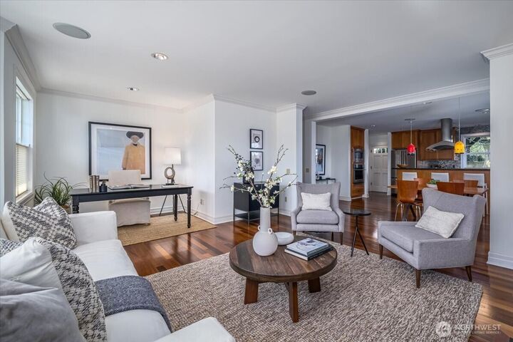 Property Photo: 518 Prospect Street WA 98109