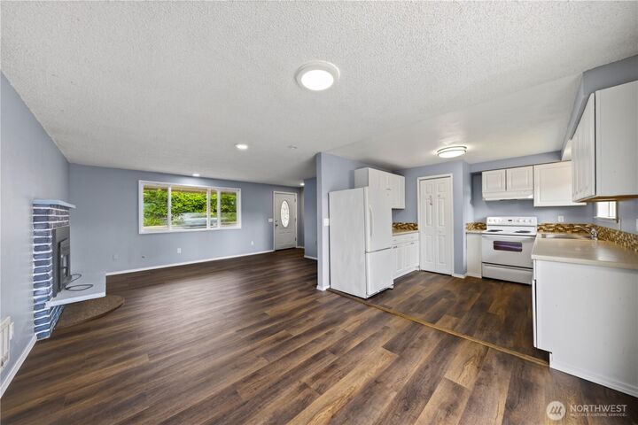 Property Photo:  854 SW Heller Street  WA 98277 