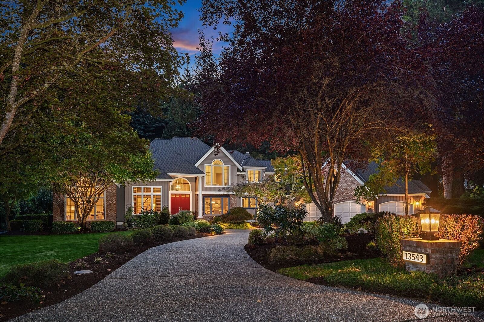 Property Photo: 13543 160th Avenue NE WA 98052