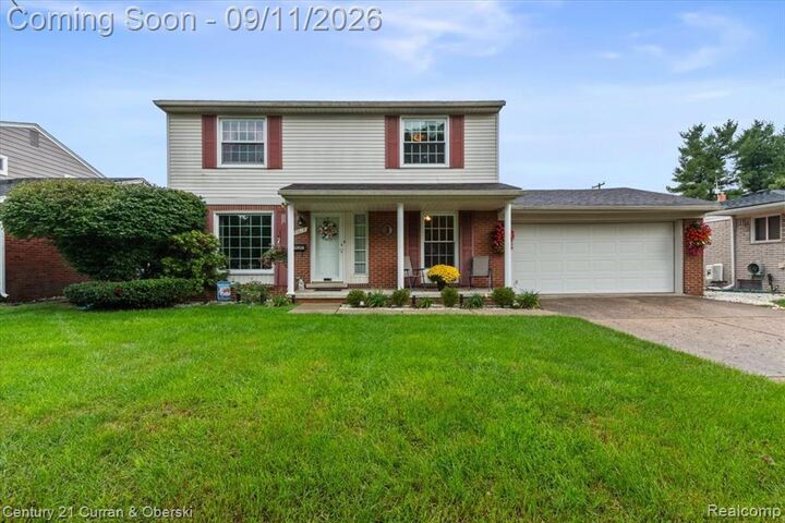 Property Photo:  31613 Grennada Street  MI 48154 