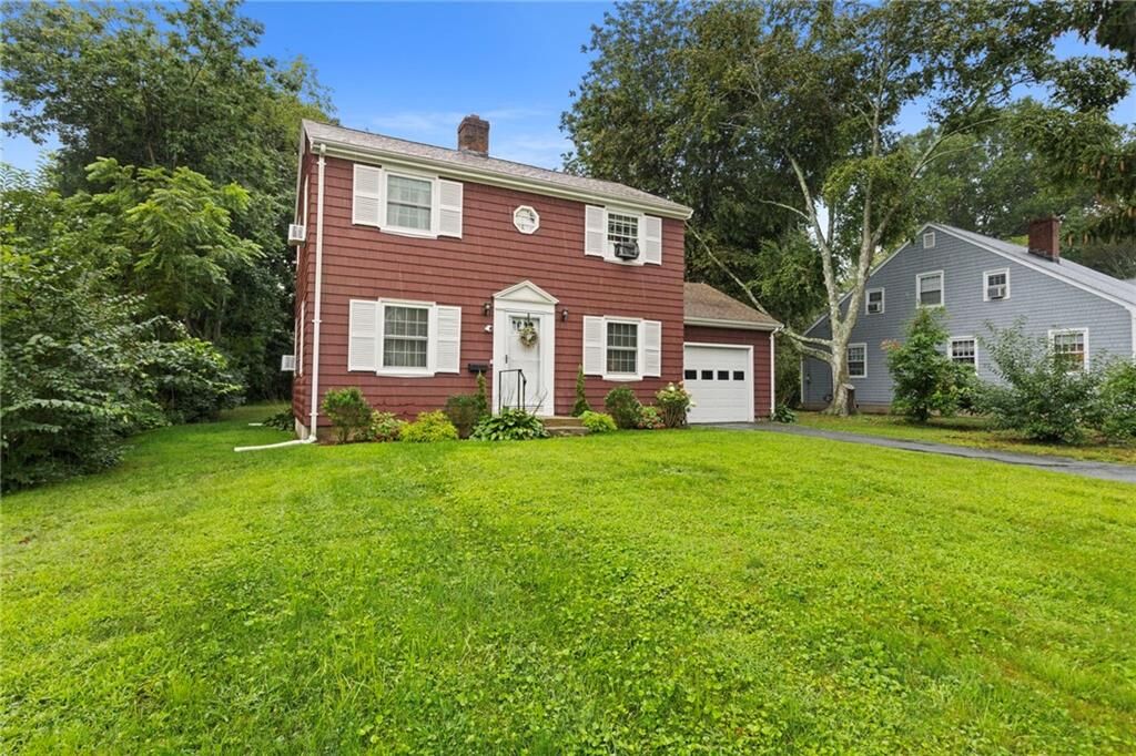 Property Photo:  7 Beach Street  RI 02840 