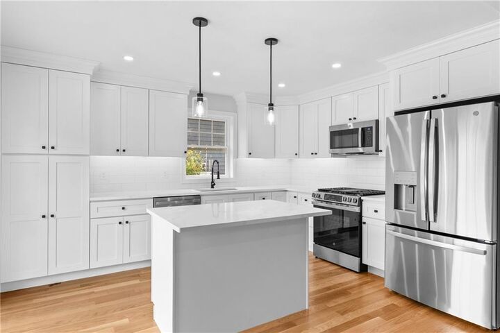 Property Photo:  9 Kinsman Street  RI 02864 