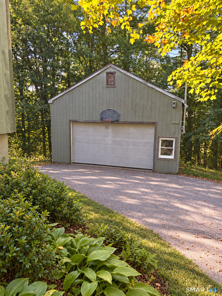 Property Photo:  85 Mansfield Road  CT 06278 