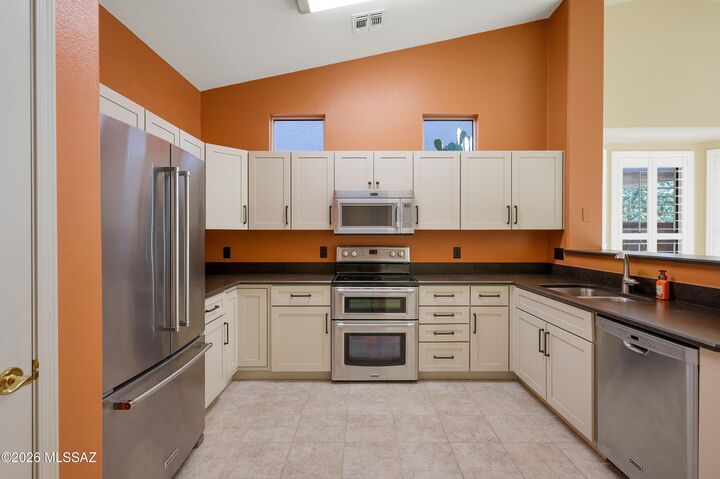 Property Photo:  9567 N Antler Ridge Drive  AZ 85743 