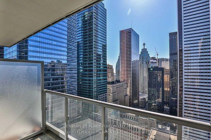 Property Photo: 70 Temperance Street 4007 ON M5H 0B1
