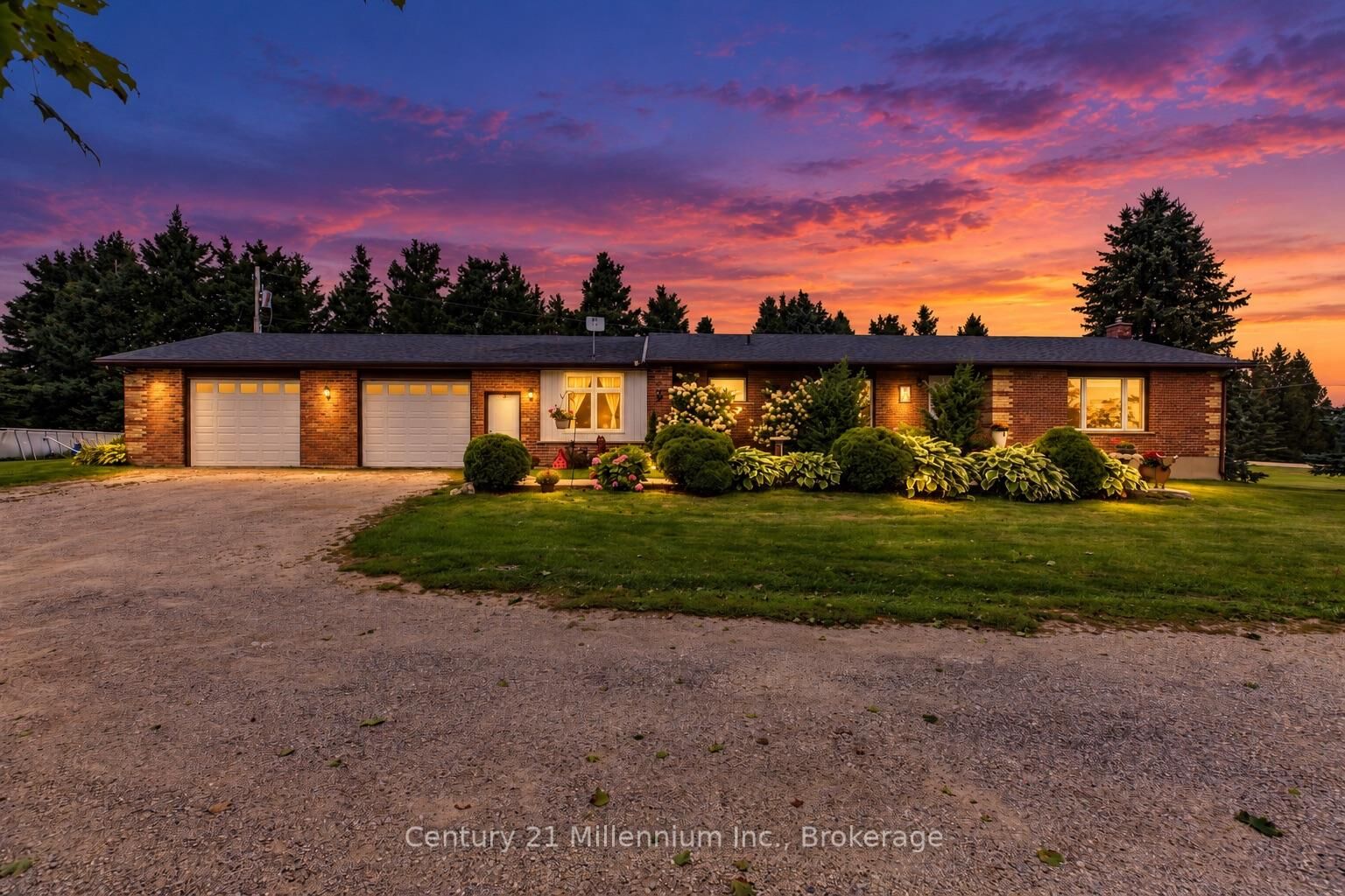 Property Photo: 558082 Mulmur-Melancthon Townline ON L9V 1W9
