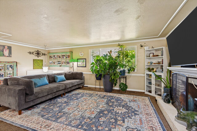 Property Photo: 1472 E 8175 S UT 84093