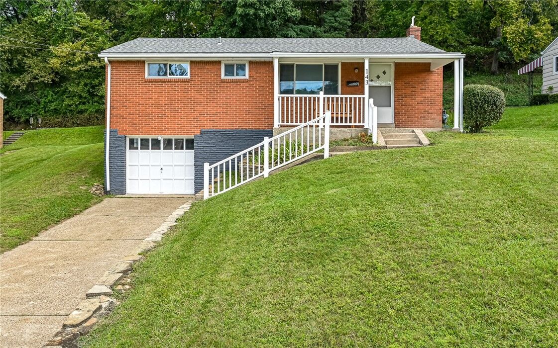 Property Photo:  143 Connie Dr  PA 15214 