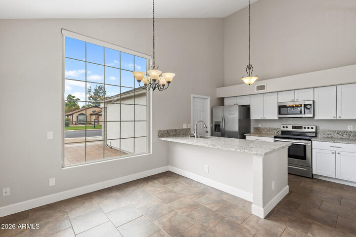 Property Photo:  854 E Manor Drive  AZ 85225 
