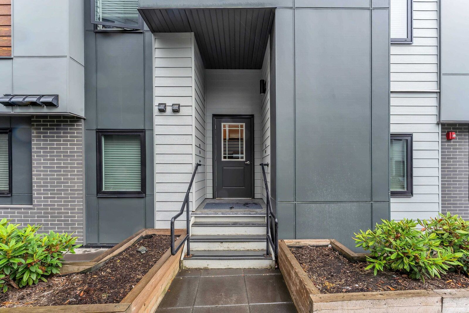Property Photo:  1419 McCallum Road 14  BC V2S 0N1 