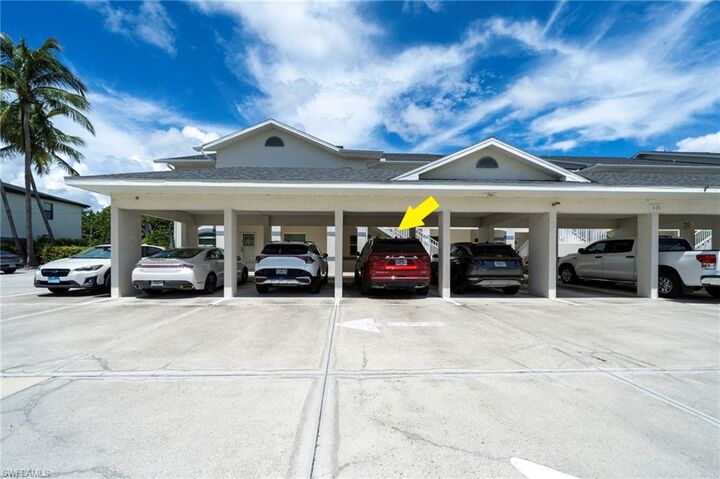 Property Photo:  615 Rose Garden Rd 2  FL 33914 