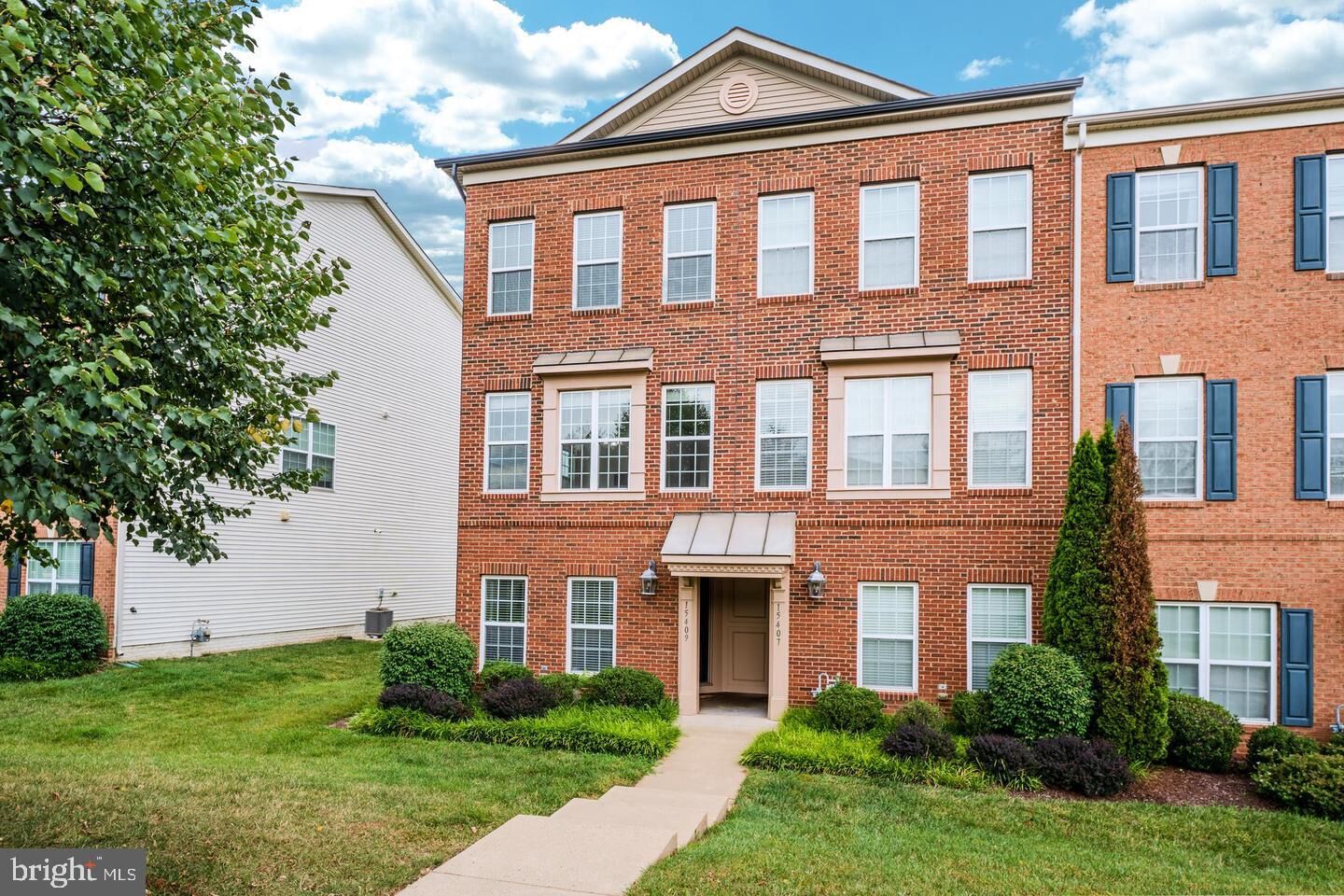 Property Photo:  15409 Rosemont Manor Drive  VA 20169 