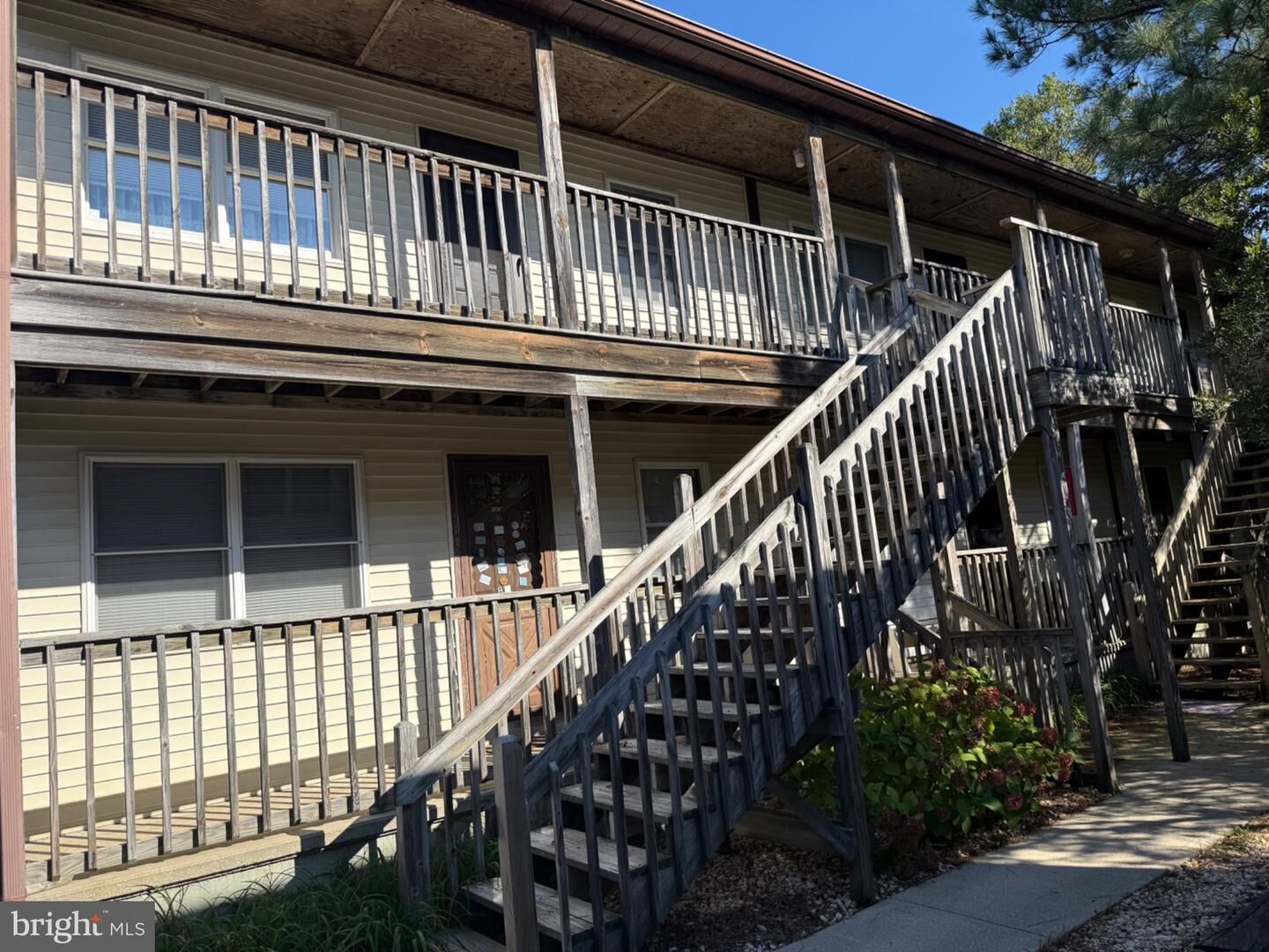 Property Photo:  207 144th Street 102  MD 21842 