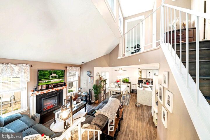 Property Photo: 8812 Rustburg Circle MD 20886