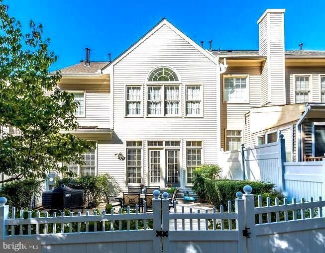 Property Photo: 11405 Cedar Ridge Drive MD 20854