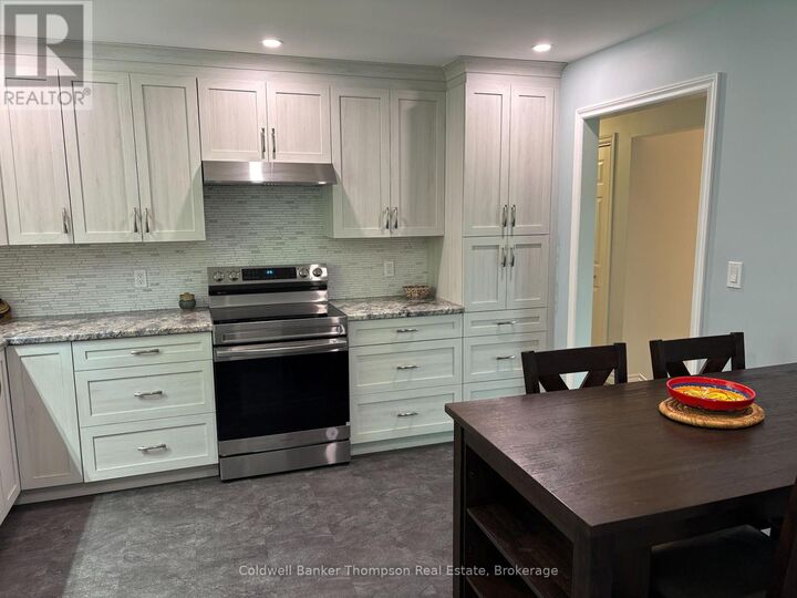 Property Photo: 40 Tebby Boulevard ON P0A 1X0