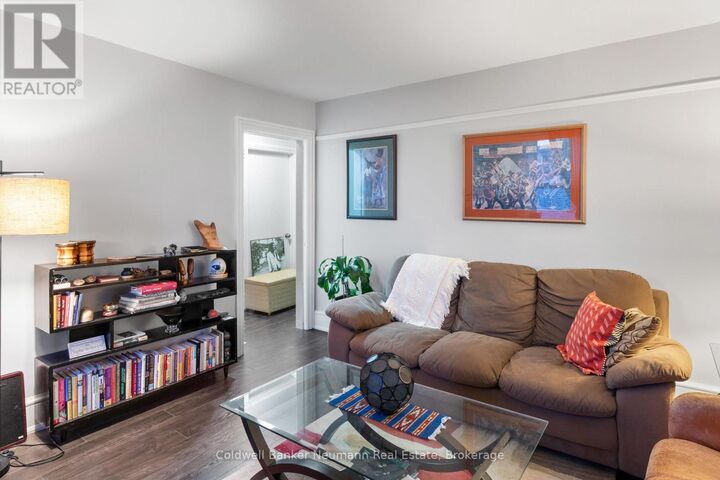Property Photo:  54 Yarmouth Street A  ON N1H 4G3 
