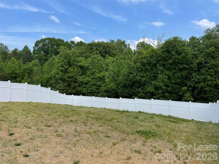 Property Photo:  170 Fairfield Drive  NC 28166 