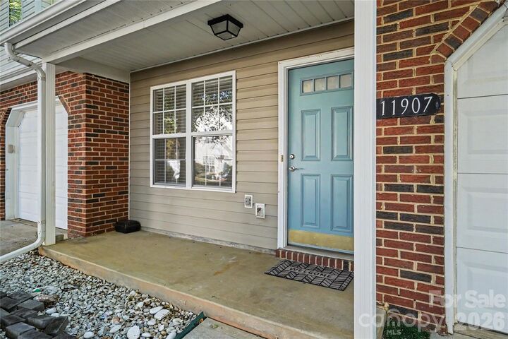 Property Photo:  11907 Maria Ester Court  NC 28277 