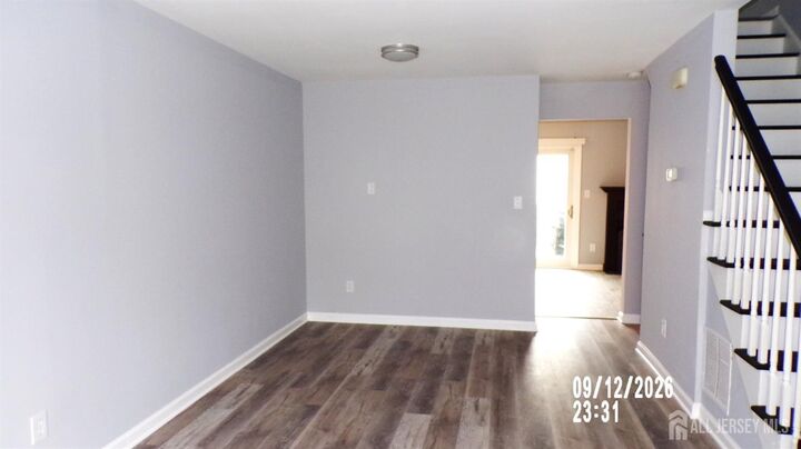 Property Photo:  13 Heritage Square  NJ 08872 