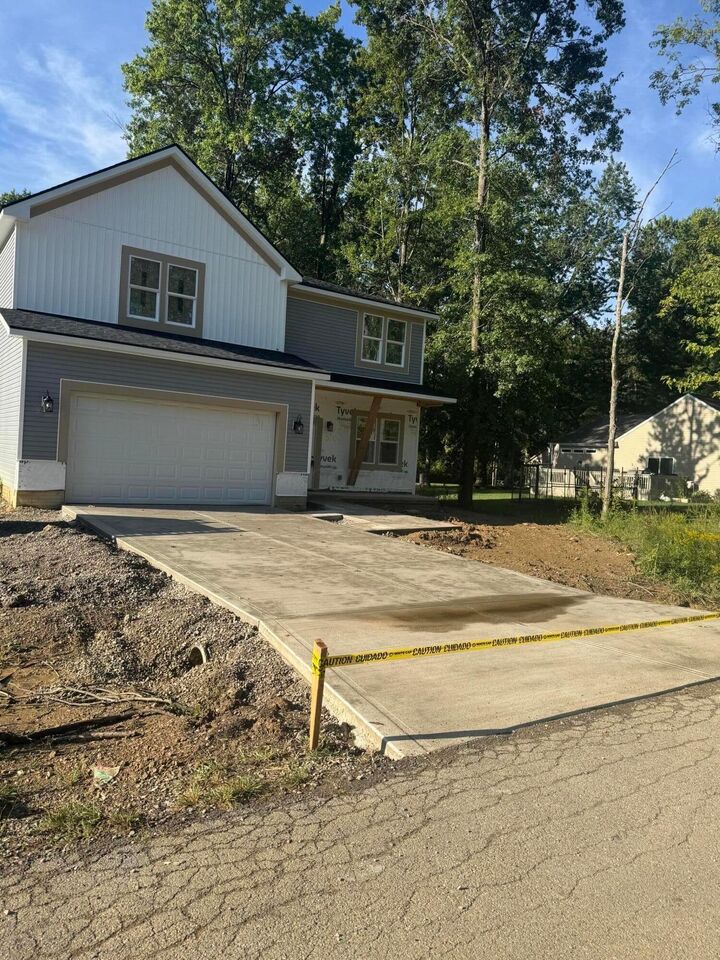 Property Photo:  2689 Abington Road  OH 43231 