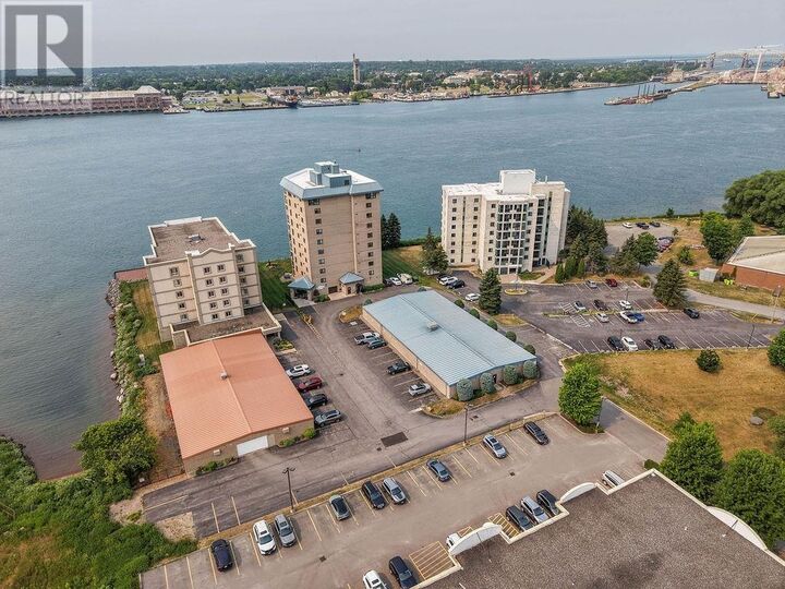 Property Photo:  711 Bay St # 802  ON P6A 6Y3 