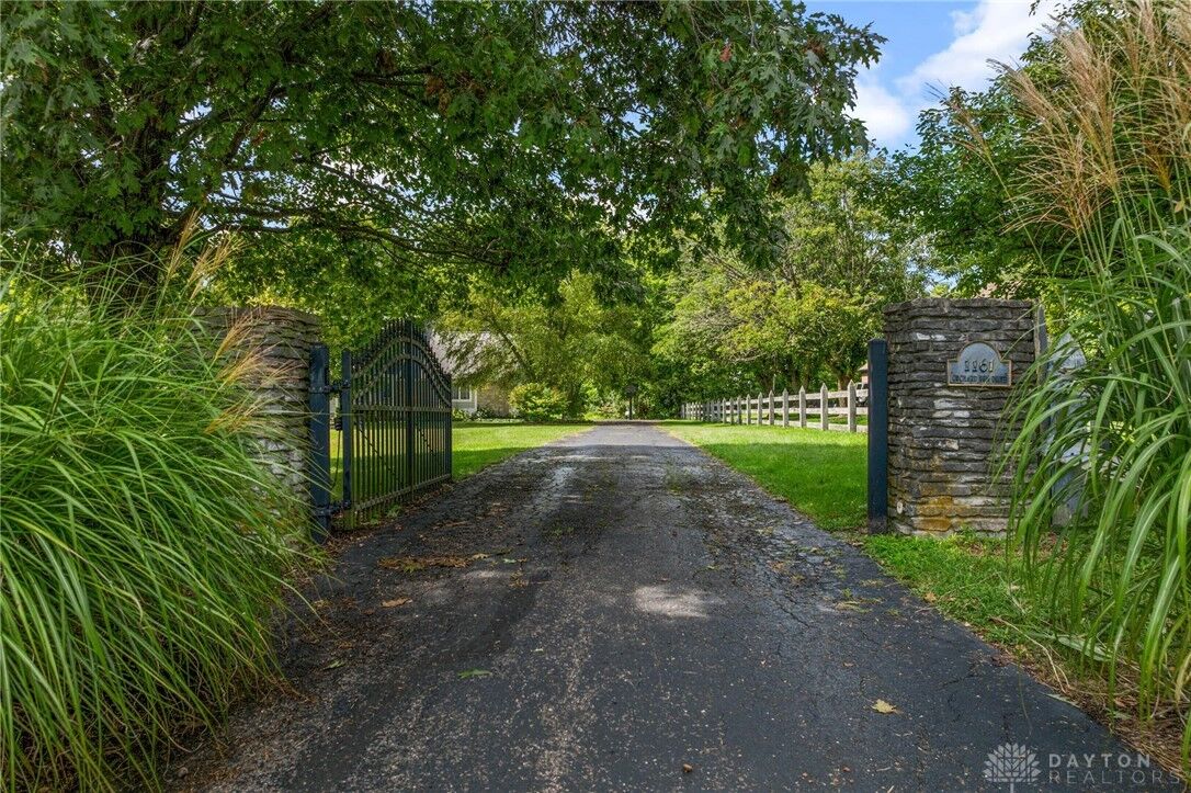 Property Photo:  1161 Orchard Run Drive  OH 45036 