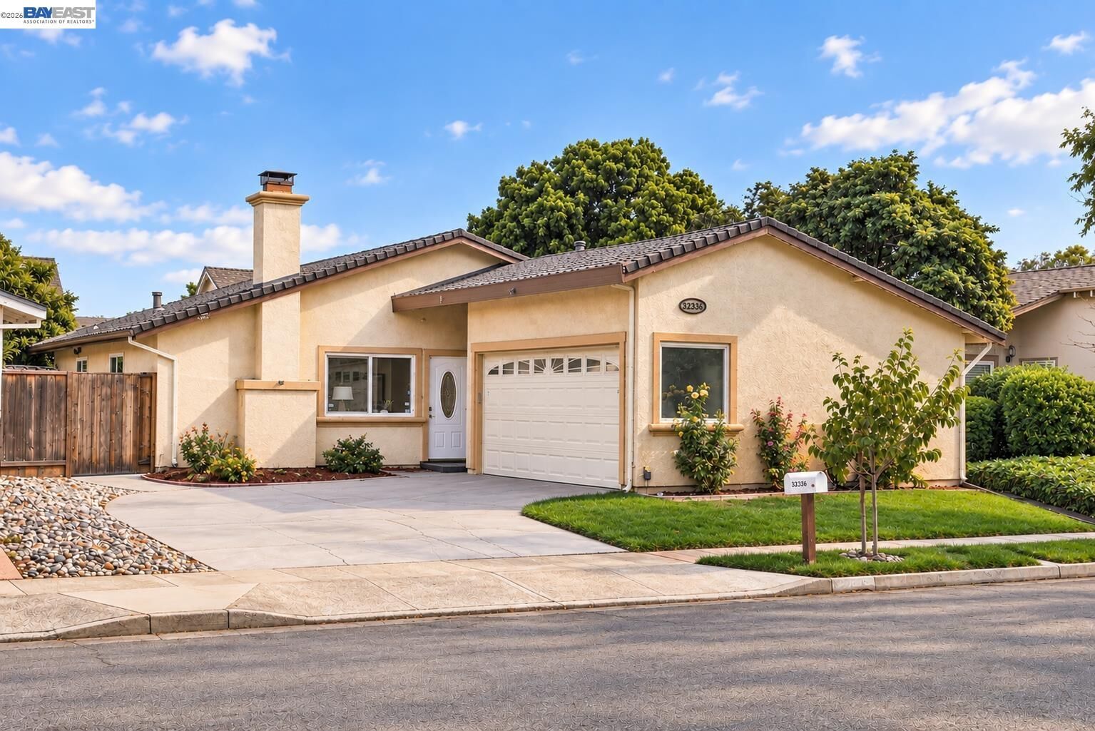 Property Photo: 32536 Lake Barlee Ln CA 94555