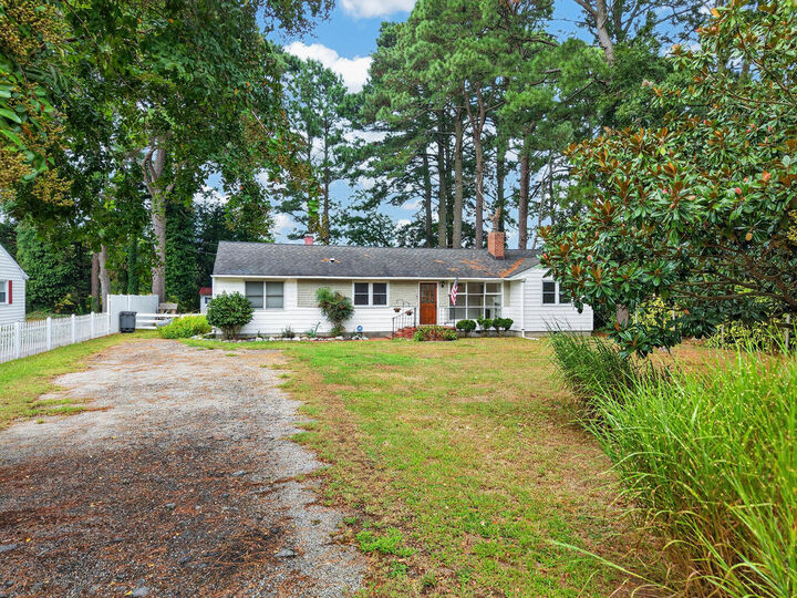 Property Photo:  10181 Pine Ave  VA 23413 