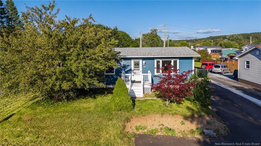 Property Photo:  18 Seaward Crescent  NB E2P 1E8 
