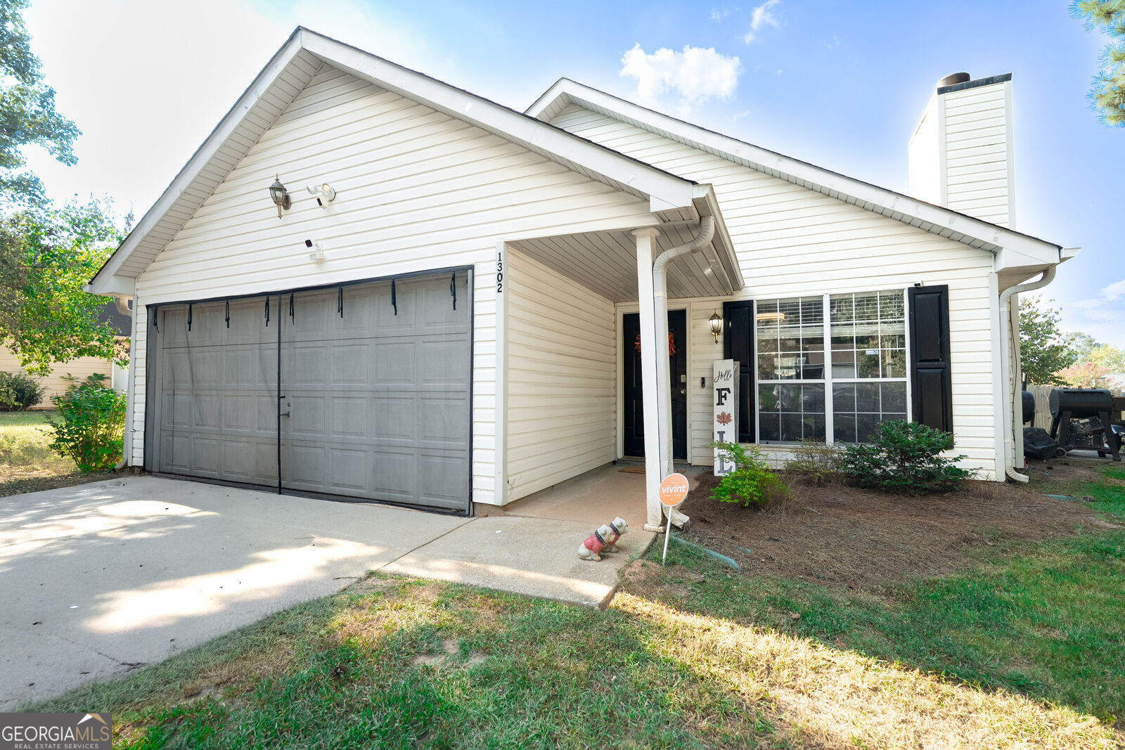 Property Photo: 1302 Iron Gate Boulevard GA 30238