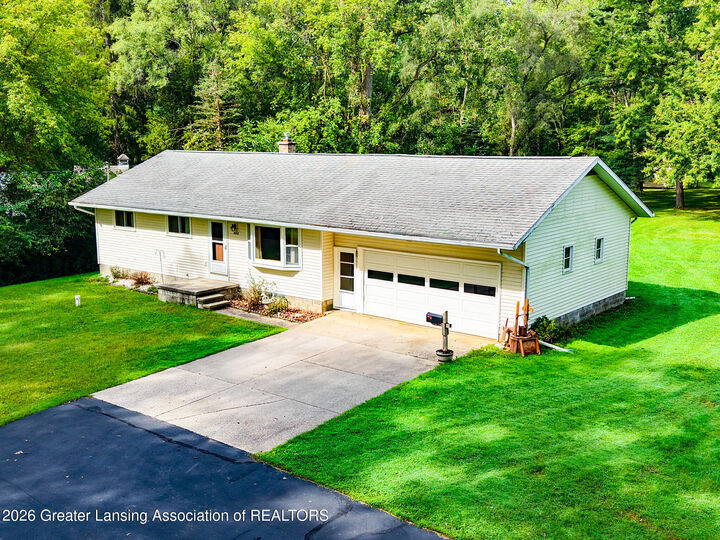 Property Photo: 4497 Meridian Road MI 48895