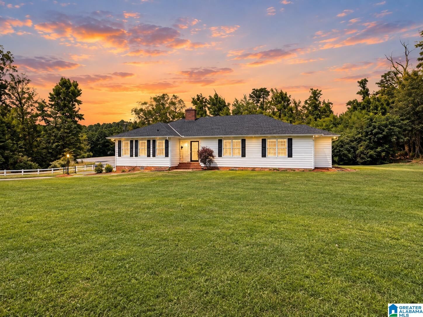 Property Photo:  404 6th Street  AL 36265 