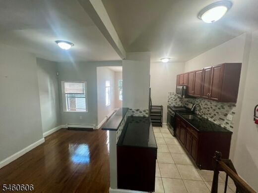 Property Photo:  110 Peabody Pl 2  NJ 07104 