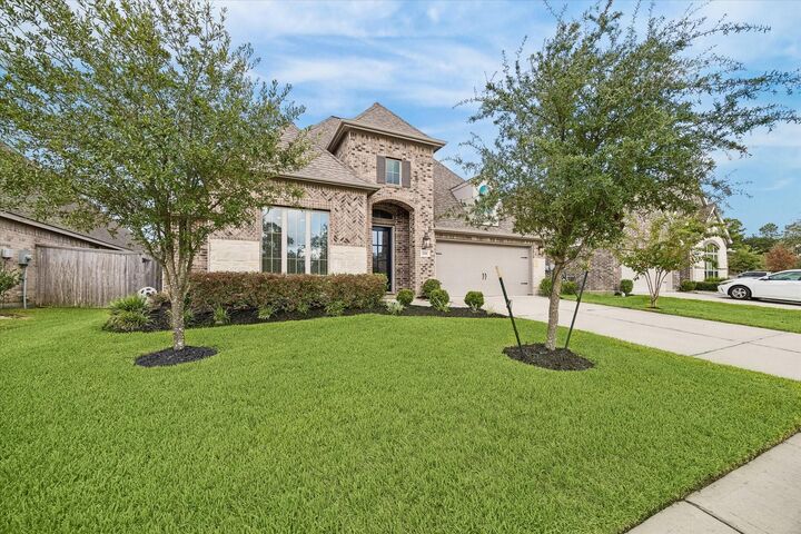 Property Photo: 3218 Bellwick Chase Lane TX 77365